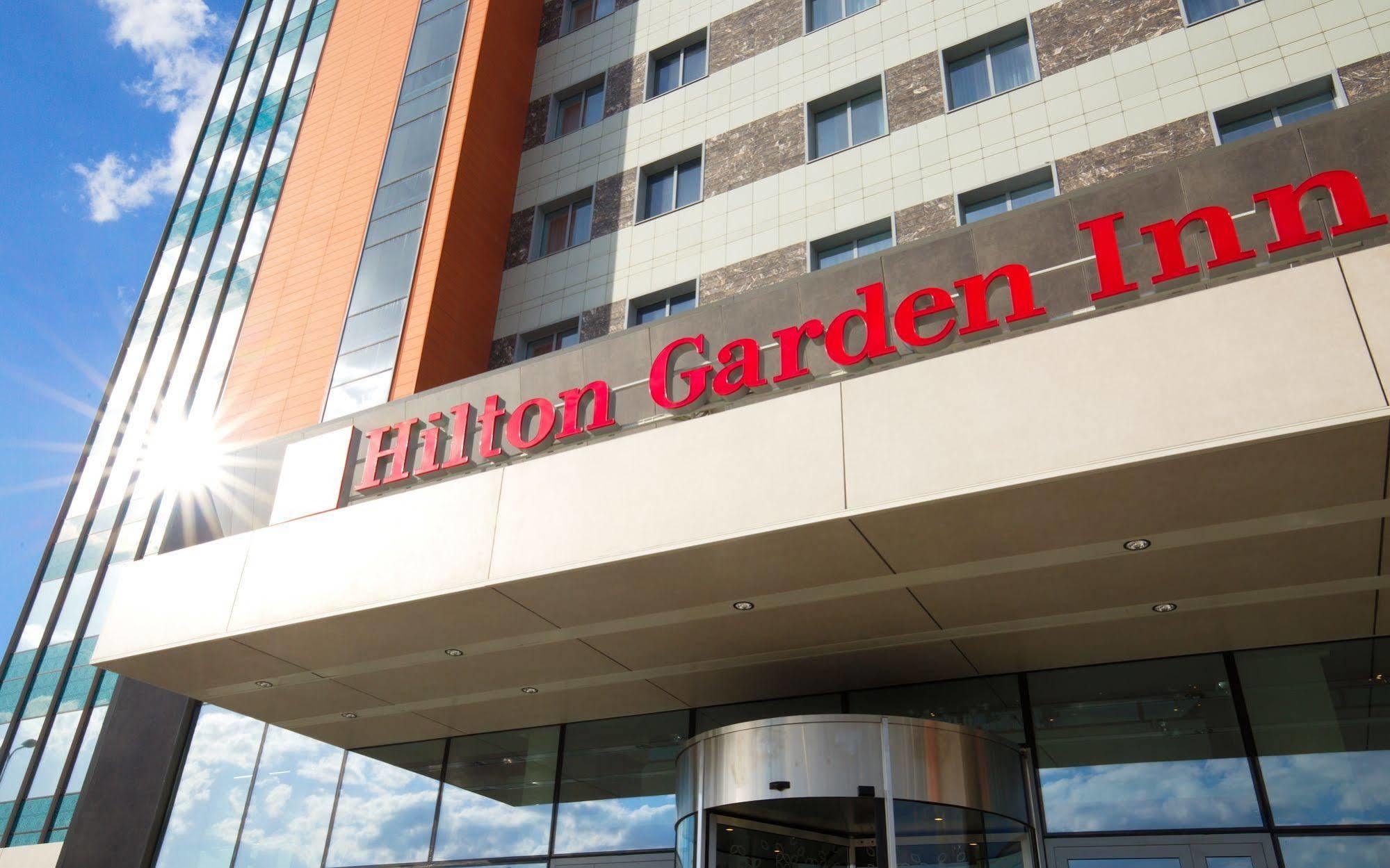 Hilton Garden Inn Волгоград Екстериор снимка